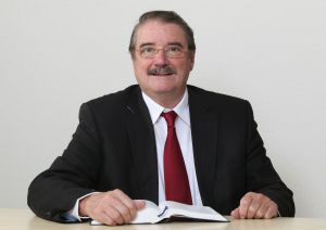 Dipl.-Kfm. Herbert Schneider Dipl.-Kfm. Herbert Schneider